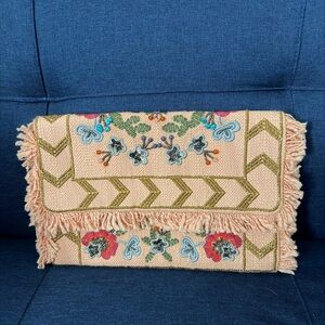 Women’s Embroidered Fringe Clutch Bag in Blush Pink